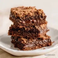 Cake Mix Recipes: Triple Chocolate Fudge Crumb Bars