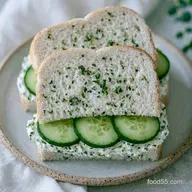 Herbed Cucumber Tea Sandwiches: Creamy