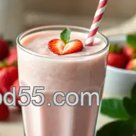 Delicious Keto Strawberry Smoothie with Almond Milk Recipe