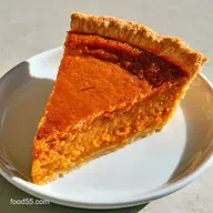 Low Carb Pumpkin Pie with Almond Crust