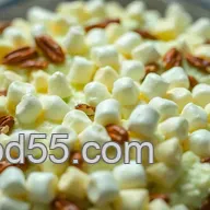 Watergate Salad Recipe: Retro Fluff That's a Hit!